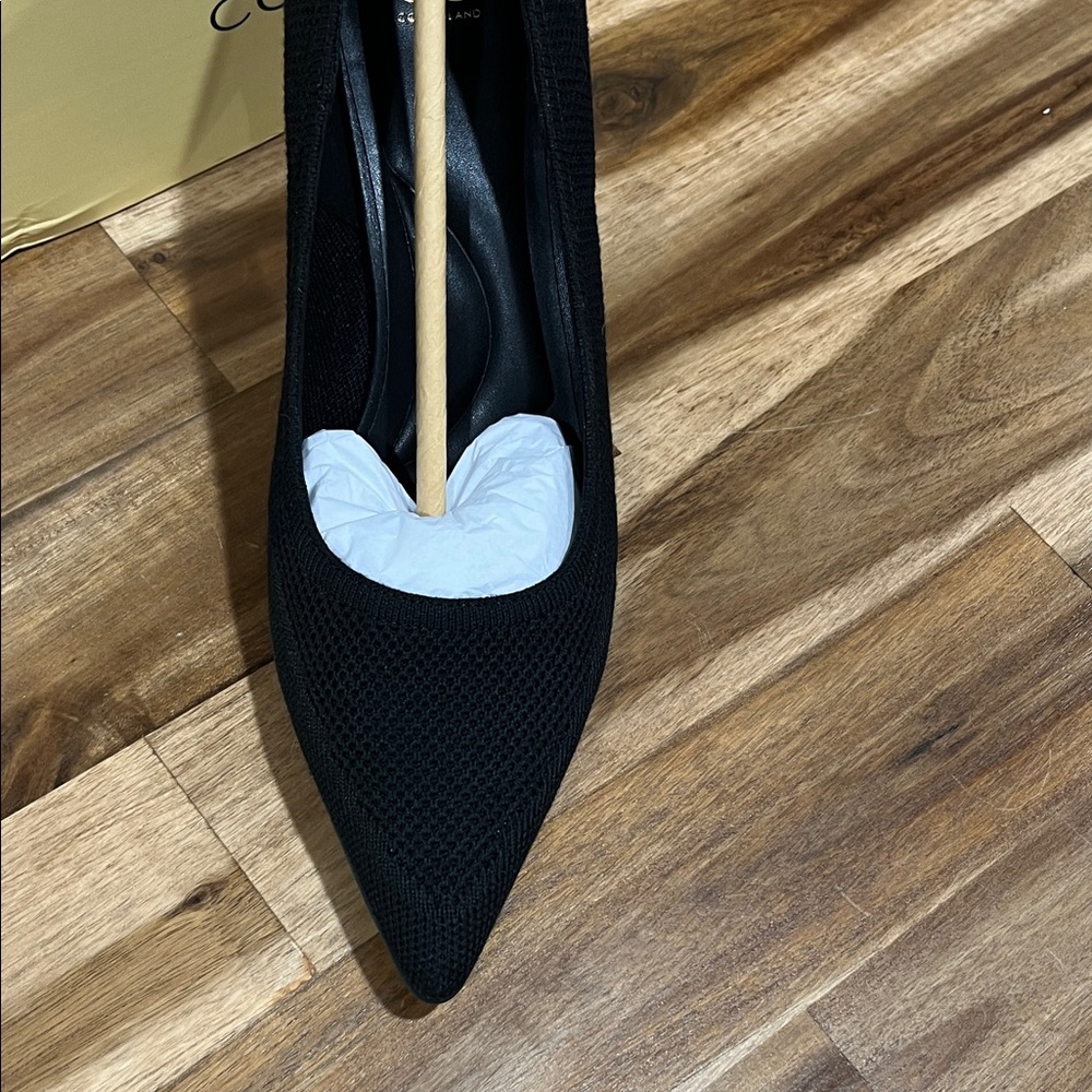 Cosy Island Black Pointed Knit Heel Pump - Picture 3 of 10